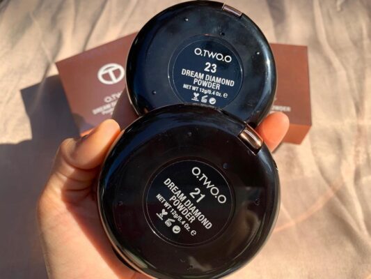 O.TWO.O Dream Diamond Face Powder - Image 7