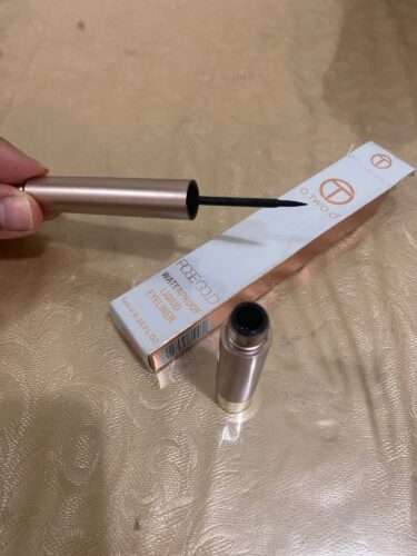 O.TWO.O Rose Gold Waterproof Liquid Eyeliner photo review