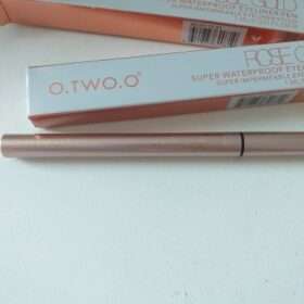 O.TWO.O Super Waterproof Eyeliner photo review