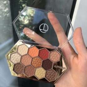 O.TWO.O Honeycomb  Diamond Eye Shadow Palette photo review