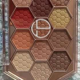 O.TWO.O Honeycomb  Diamond Eye Shadow Palette photo review