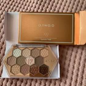 O.TWO.O Honeycomb  Diamond Eye Shadow Palette photo review