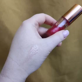 O.TWO.O Hydrating plump shiny crystal lip oil photo review